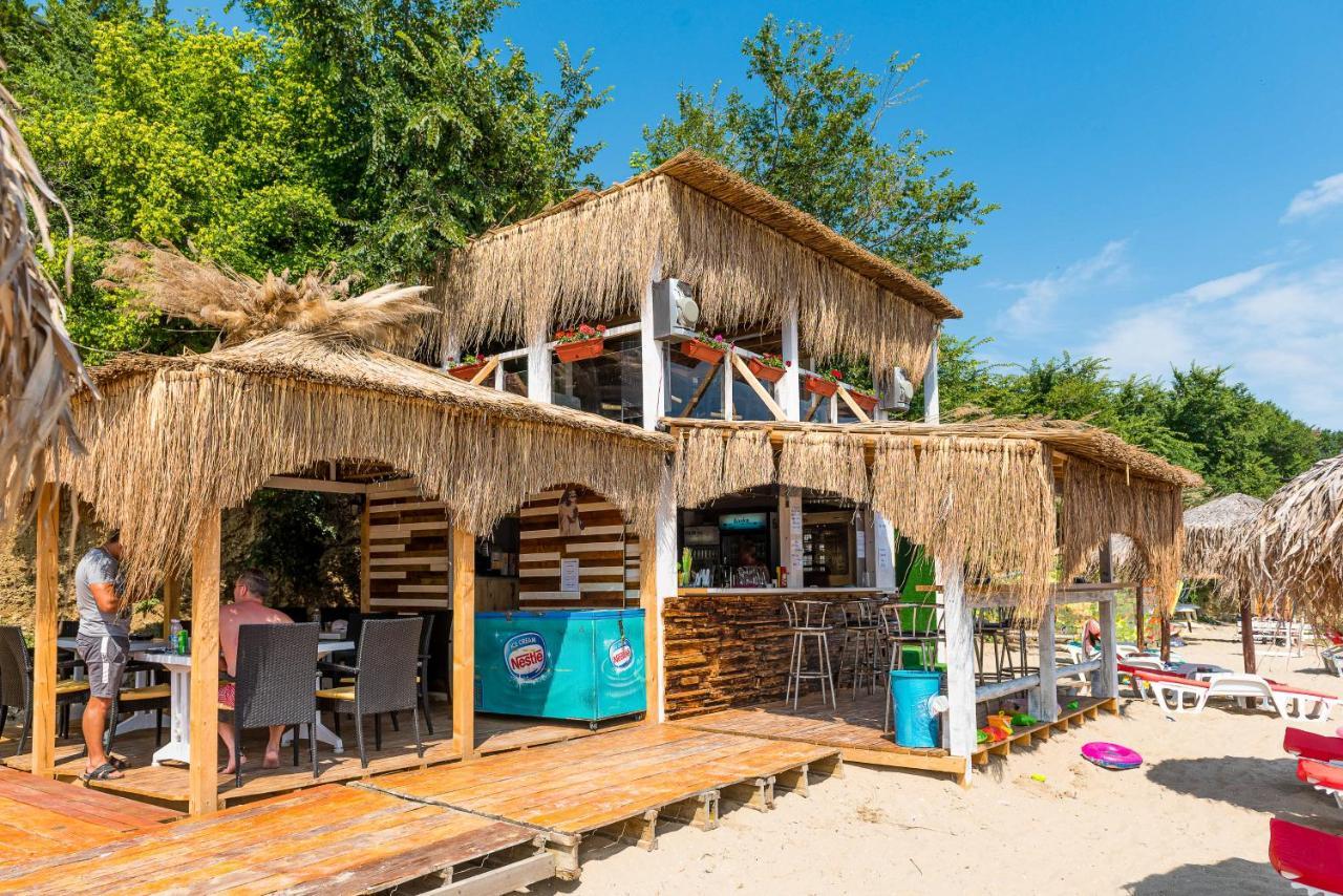 Iris Beach Hotel Sveti Vlas Exterior photo