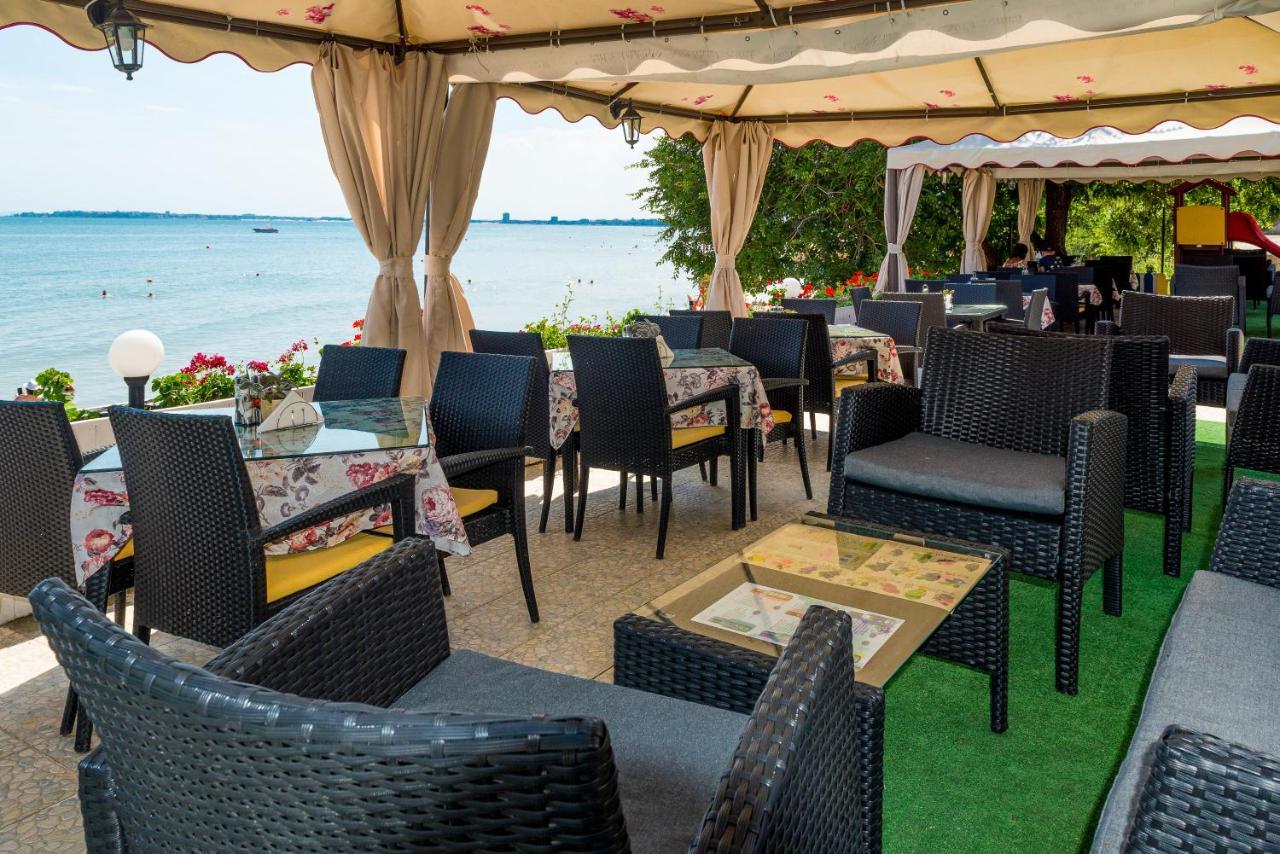 Iris Beach Hotel Sveti Vlas Exterior photo