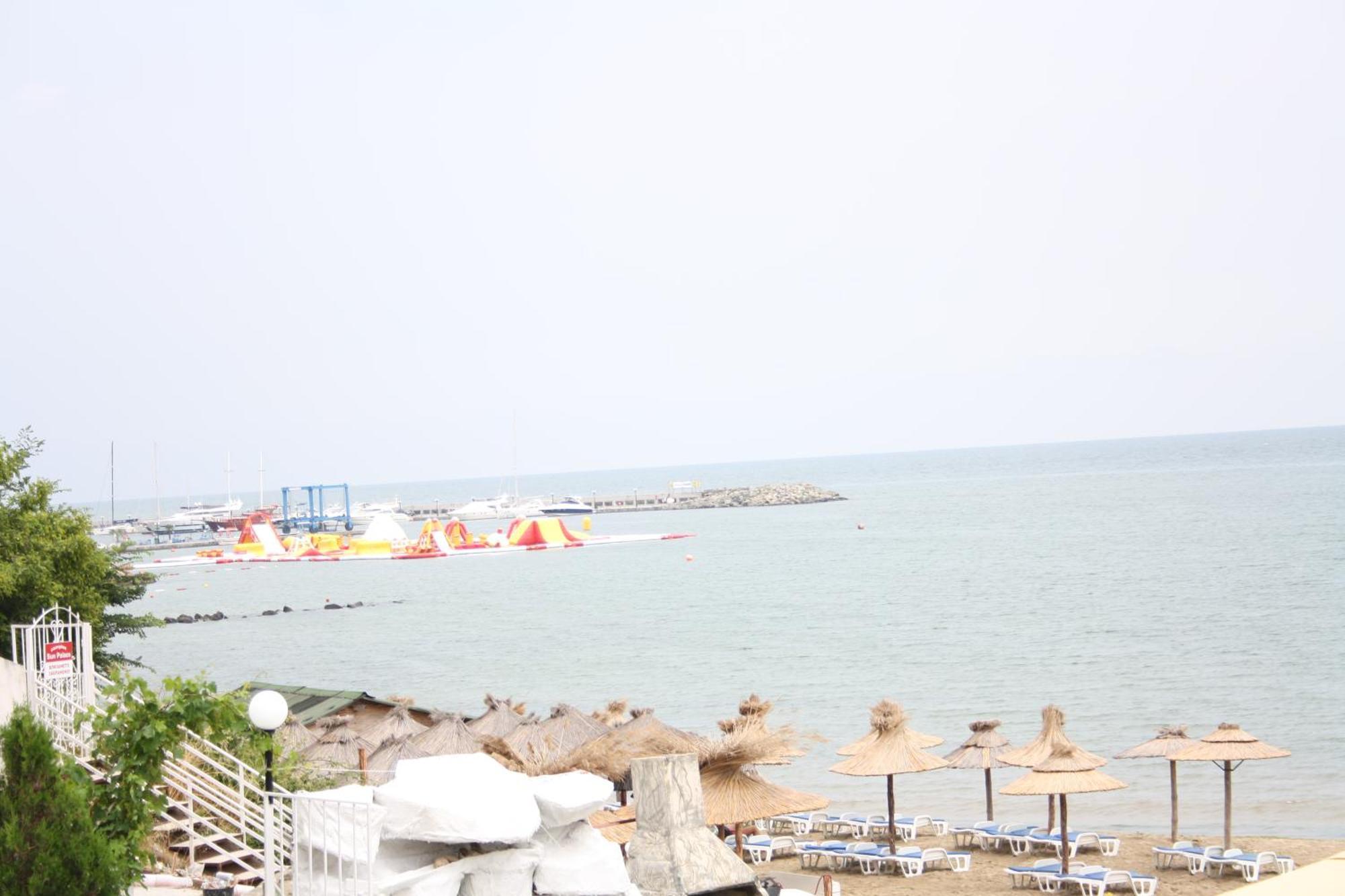 Iris Beach Hotel Sveti Vlas Exterior photo