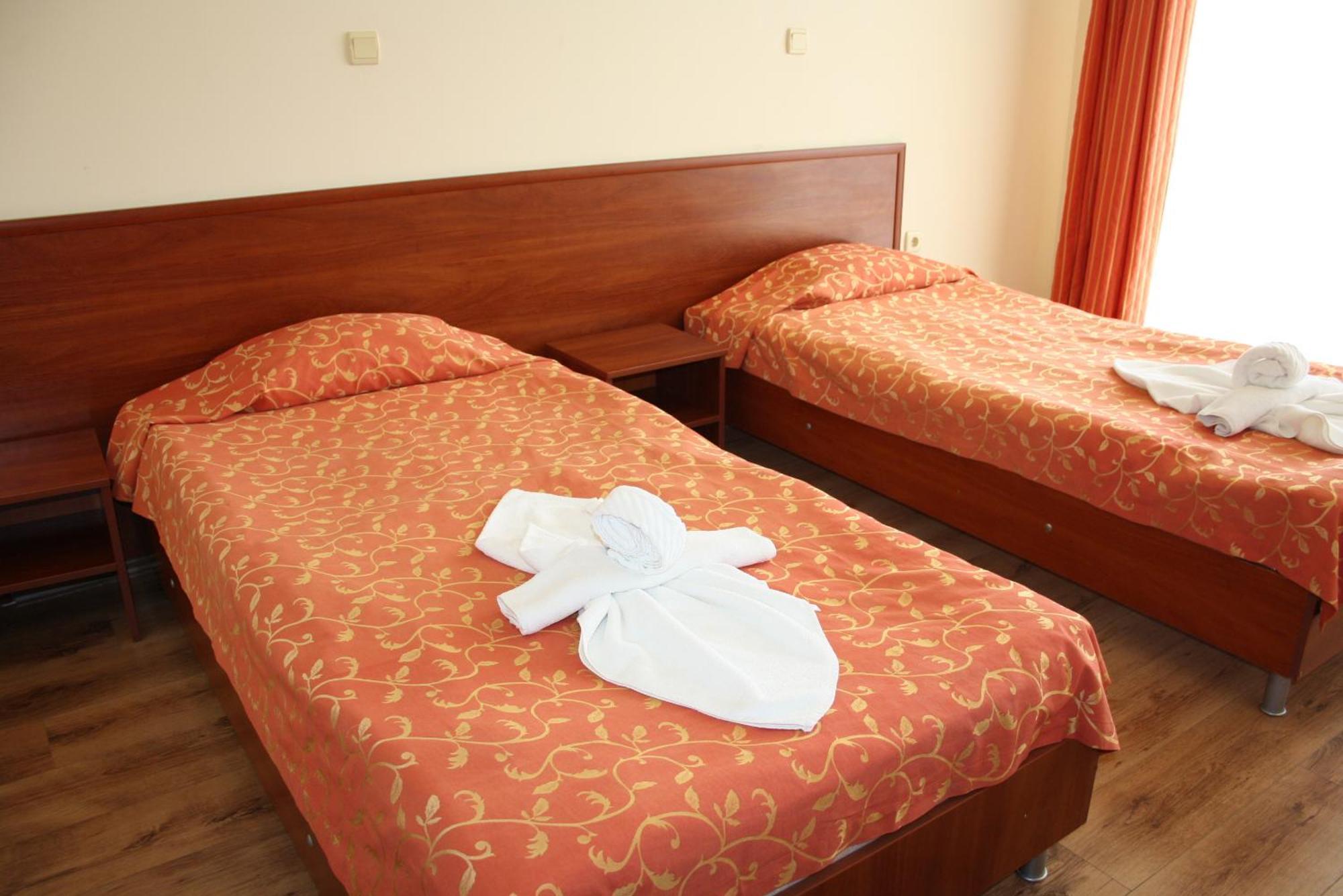 Iris Beach Hotel Sveti Vlas Exterior photo