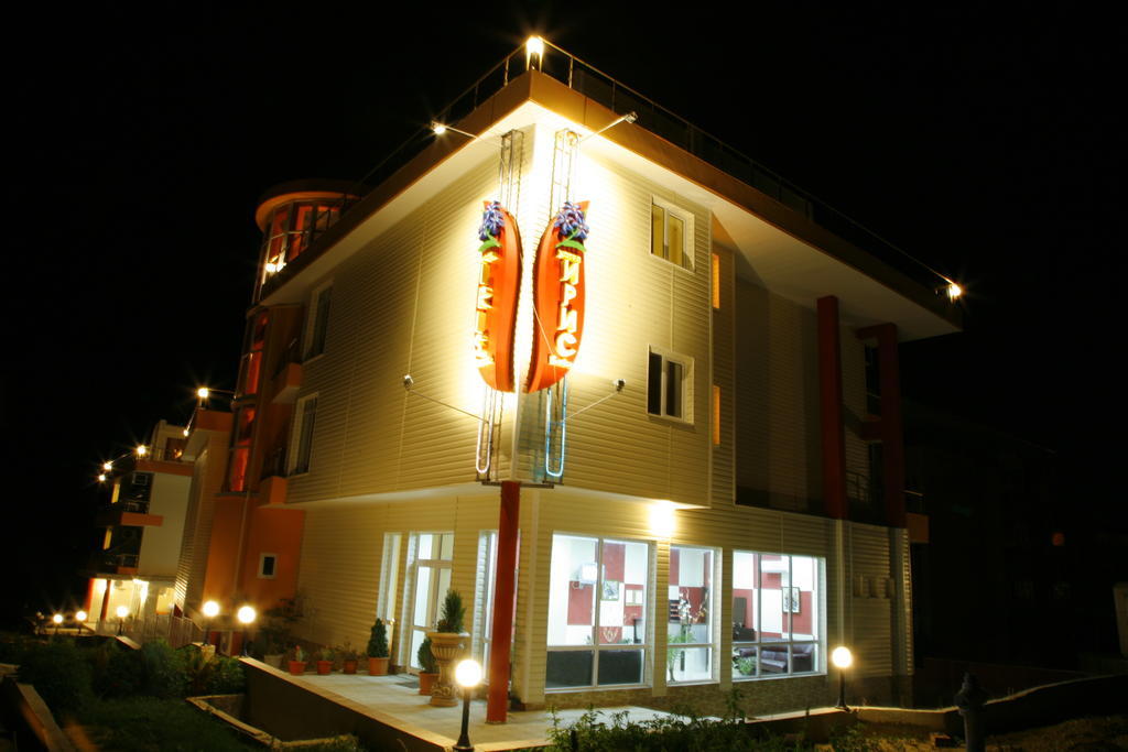 Iris Beach Hotel Sveti Vlas Exterior photo