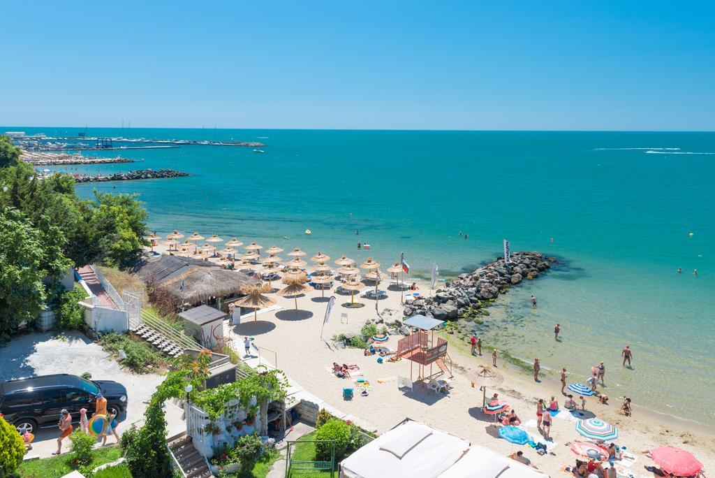 Iris Beach Hotel Sveti Vlas Exterior photo