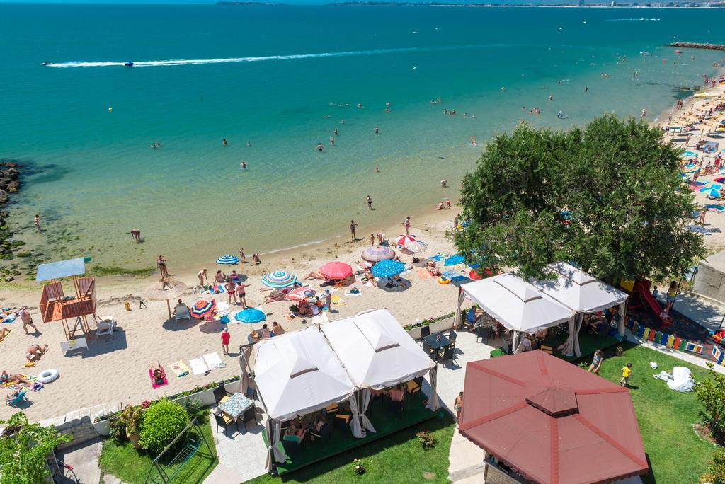 Iris Beach Hotel Sveti Vlas Exterior photo
