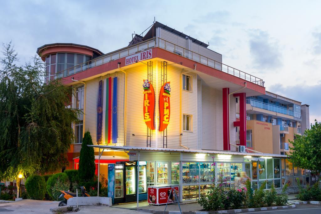Iris Beach Hotel Sveti Vlas Exterior photo