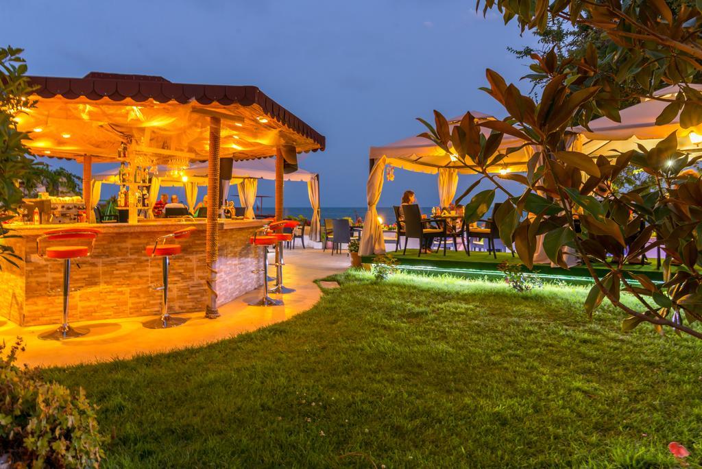 Iris Beach Hotel Sveti Vlas Exterior photo